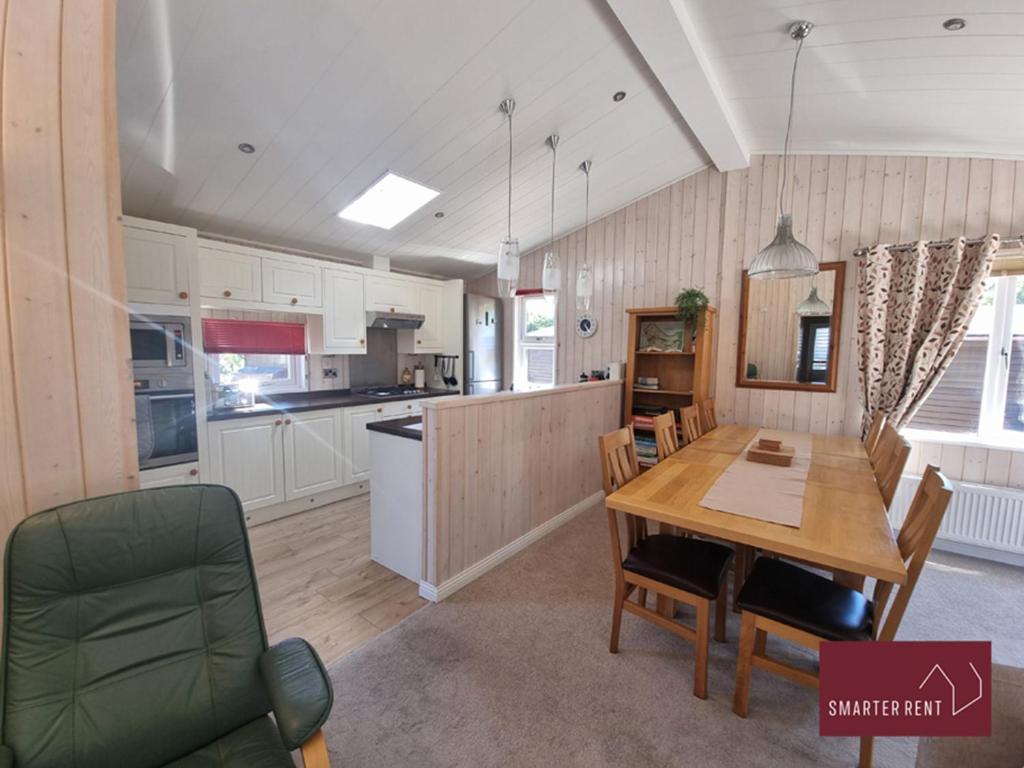 Milford On Sea - 4 Bedroom Lodge In Shorefield Country Park Extérieur photo